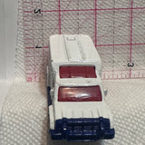 White Ambulance ©2002 Mcdonalds Matchbox Diecast Car