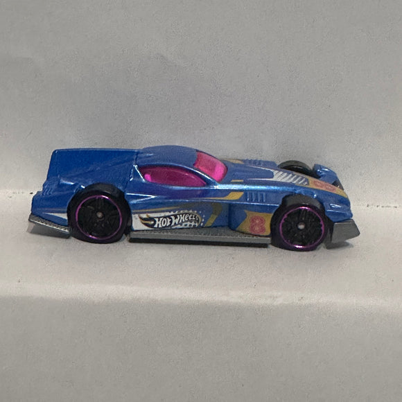 Blue #8 Formul8r Car ©2005 Hot Wheels Diecast Car