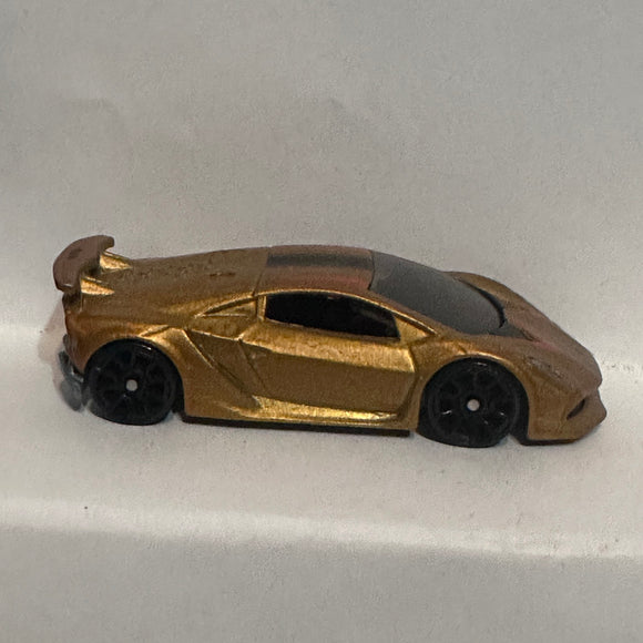 Hot wheels lamborghini sesto elemento gold outlet