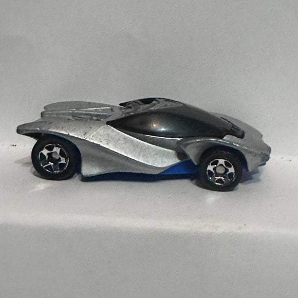 Silver Swoopy Do ©2004 Mcdonalds Hot Wheels Diecast Car