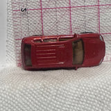 Red Porsche Cayenne Turbo H1861 ©2004 Matchbox Diecast Car