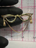 Costume Fancy Eye Glasses  Lapel Pin