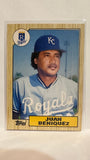 #4T Juan Beniquez Kansas City Royals 1987 Topps Baseball Card