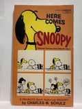Here Comes Snoopy Charles M Schulz © 1958 Comic Digest Book Paperback