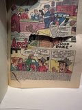 # 77 Archie   © 1986 Archie Digest Magazine Book Paperback