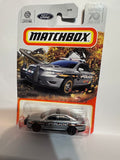 Silver Police Car Ford Police Intercepter 23/100 HKW90 ©2022 Matchbox Diecast Car
