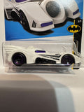 White The Flash Batmobile Batman 3/5 HKJ74 ©2021 103/250 Hot Wheels Diecast Car
