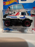 White Search and Rescue Mercedes-Benz Unimog 1300 HW Rescue 1/10 GTC54 188/250 ©2018 Hot Wheels Diecast Car