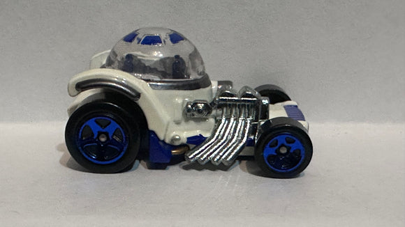 White R2 D2 Star Wars CGW37 2014 Hot Wheels Diecast Car