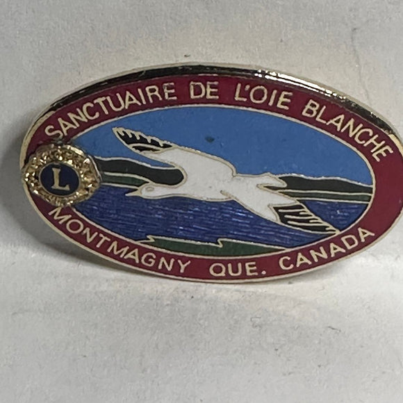 Lions Club Sanctuaire De L'oie Blanche Montmagny Que Canada  Lapel Pin