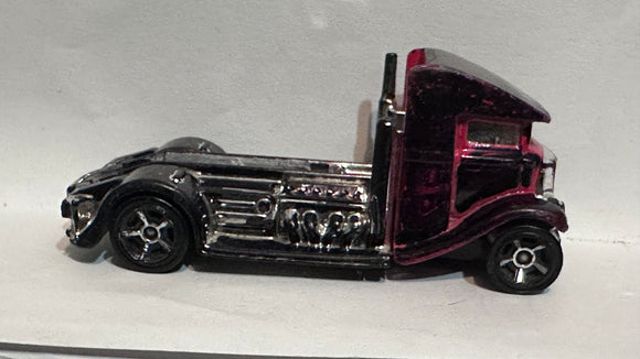 Black Fast Bed Hauler ©2013 Hot Wheels Diecast Car