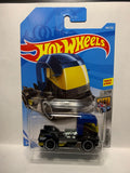 Black Rig Heat HW Metro FYC65 D7C3 2017 Long Card Hot Wheels Diecast Car