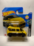 Yellow Renault Espace F1 HW Modified HYW32 N521 2024 Short Card Hot Wheels Diecast Car