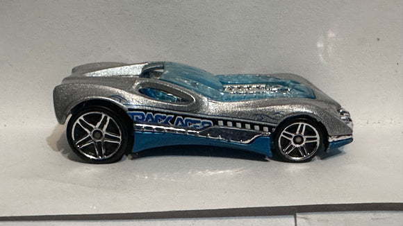 Silver Tracker Cul8R ©2003 Hot Wheels Diecast Car