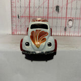 White Volkswagen Beetle Holiday Racers Hot Wheels Diecast Car