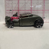 Grey Knuckle Dragger  Maisto Diecast Car