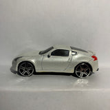 Silver 2009 Nissan 370Z Maisto Diecast Car