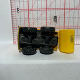Yellow Road Crew Front End Loader 2005 Hasbro Maisto Diecast Car