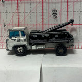 White Cabover Tow Truck Yatming Municipal Diecast Car