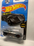 Silver Batmobile Batman FYF60 D7C3 2017 Long Card Hot Wheels Diecast Car