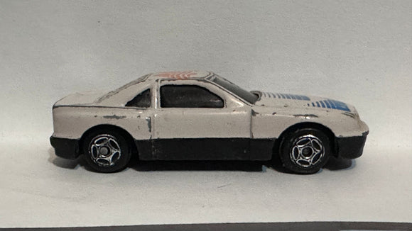 White #40 Racer Unbranded Diecast Car