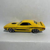 Yellow '71 Dodge Challenger Hot Wheels Diecast Car