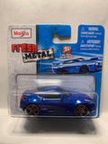 Blue 2009 Nissan 370Z Fresh Metal 2017 Short Card Maisto Diecast Car