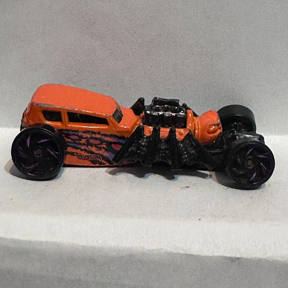 Orange Spider Street Creeper 2012  Hot Wheels Diecast Car