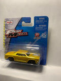 Yellow Rosewood Coupe Fresh Metal 2018 Short Card Maisto Diecast Car