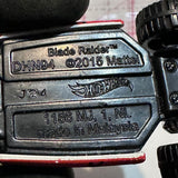 White Blade Raider DHN94 2015 Hot Wheels Diecast Car
