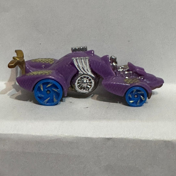 Purple Knight Draggin BDC86 ©2013 Hot Wheels Diecast Car