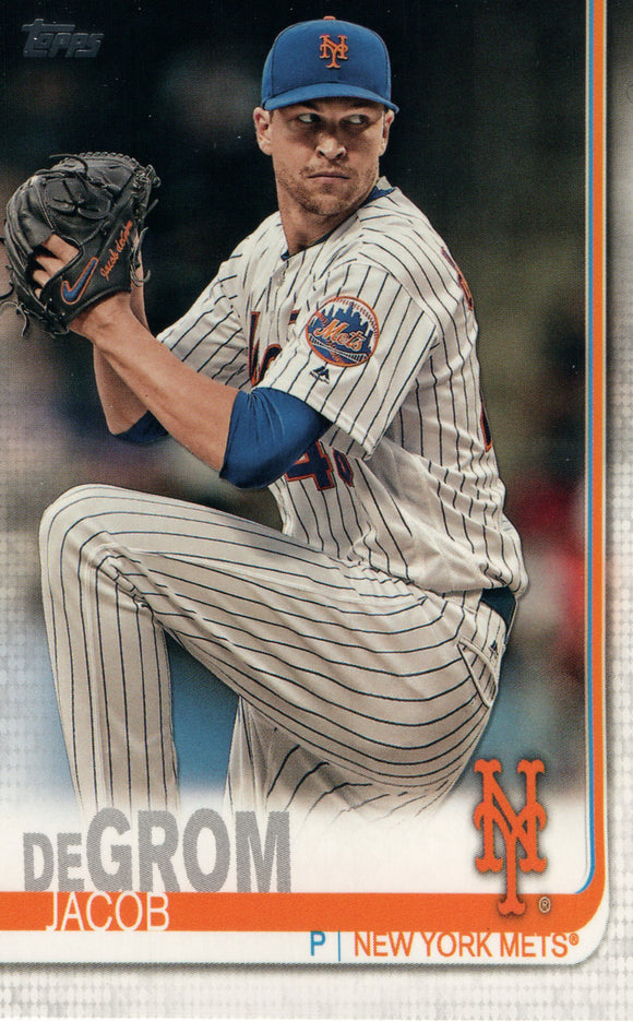 #200 Jacob DeGrom New York Mets 2019 Topps Series 1 Baseball Card EAH