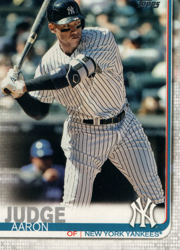 #150 Aaron Judge New York Yankees 2019 Topps Series 1 Baseball Card EAL