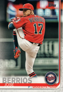 #302 Jose Berrios Minnesota Twins 2019 Topps Series 1 Baseball Card EAM