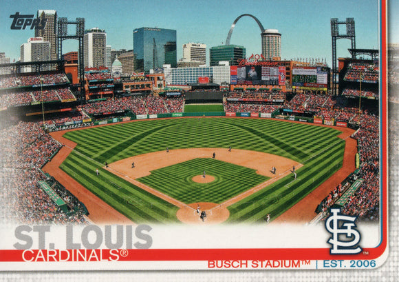 #31 Busch Stadium St louis Cardinals 2019 Topps Series 1 Baseball Card FAC