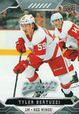 #195 Tyler Bertuzzi Detroit Red Wings 2019-20 Upper Deck MVP Hockey Card