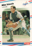 #524 Mike Scioscia  Los Angeles Dodgers 1988 Fleer Baseball Card OA