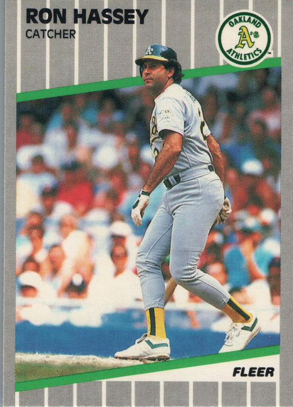 #9 Ron Hassey Oakland Athletics  1989 Fleer Baseball Card OF