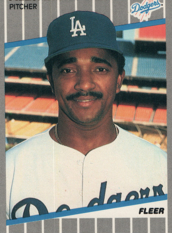 #69 Alejandro Pena Los Angeles Dodgers 1989 Fleer Baseball Card OG