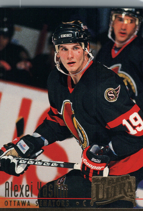 #152 Alexei Yashin Ottawa Senators 1993-94 Fleer Ultra Hockey Card OM