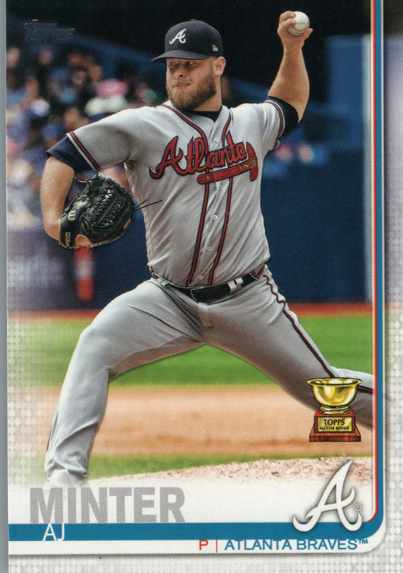 #467 A.J. Minter Trophy Atlanta Braves 2019 Topps Series 2 Baseball Card GAU