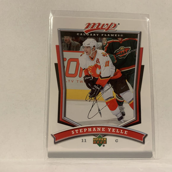 #118 Stephane Yelle Calgary Flames   2007-08 UD MVP Hockey  Card A1J
