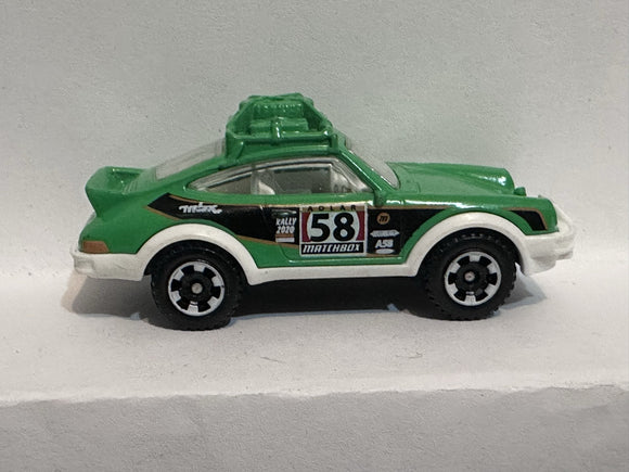 Green #58 1985 Porsche 911 Rally FYP40 2018 Matchbox Diecast Car