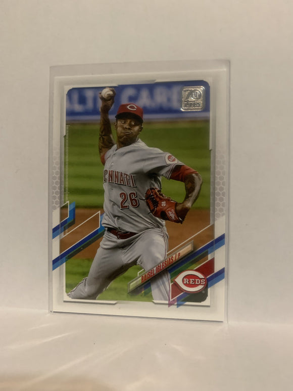 #174 Raisel Iglesias Cincinnati Reds 2021 Topps Series One Baseball Card