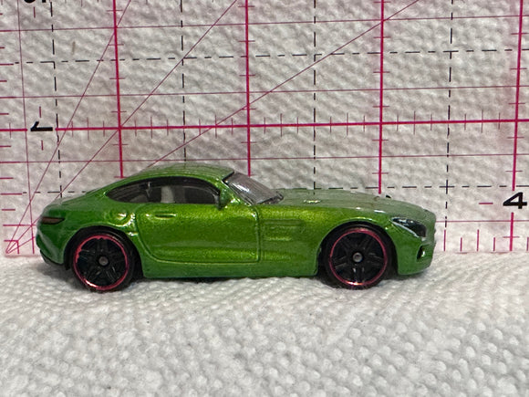 Green Mercedes AMG GT DTW84 2016 Hot Wheels Diecast Car