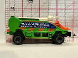 Green HW Airlines Runway Marshal Res-Q FYB58 2018 Hot Wheels Diecast Car