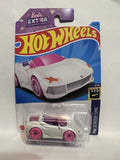 White Barbie Extra HW Screen Time 3/10 57/250 HKH11-M7C5 2021 Hot Wheels Diecast Car