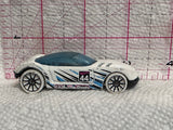 White Golden Arrow 2013 Hot Wheels Diecast Car