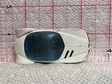 White Golden Arrow 2013 Hot Wheels Diecast Car