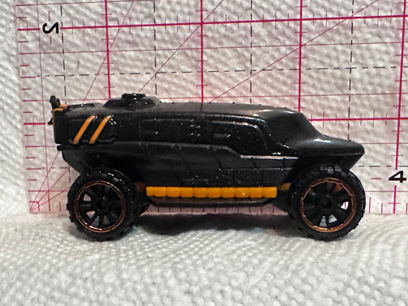 Black Deathstroke FYV44 DC Comics 2018 Hot Wheels Diecast Car